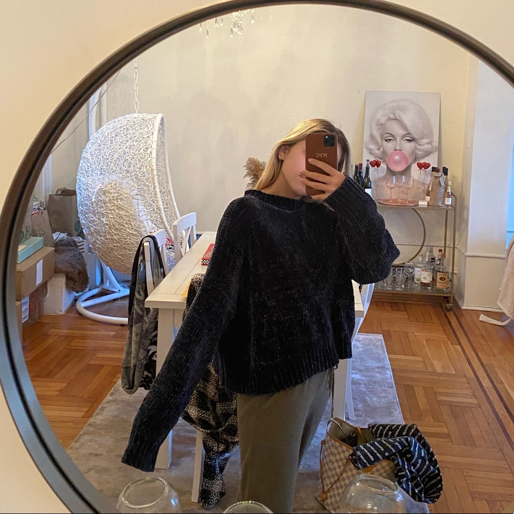 Navy cozy sweater - Picture 2 of 3